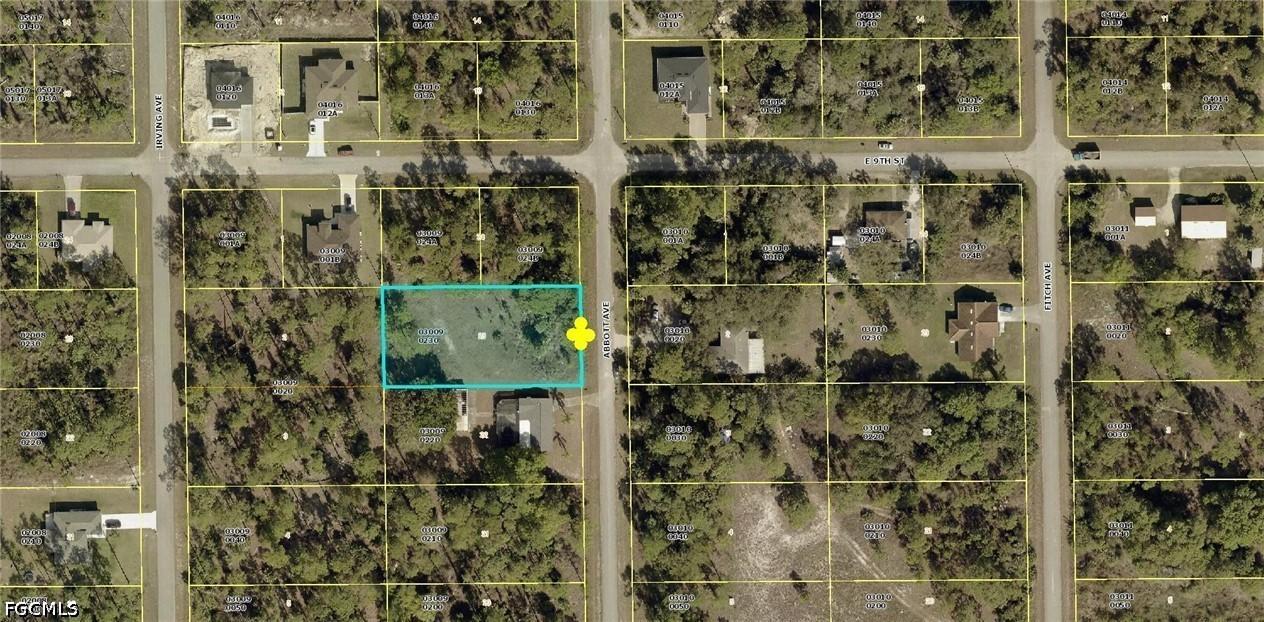 821 Abbott Ave., Lehigh Acres, FL 33972