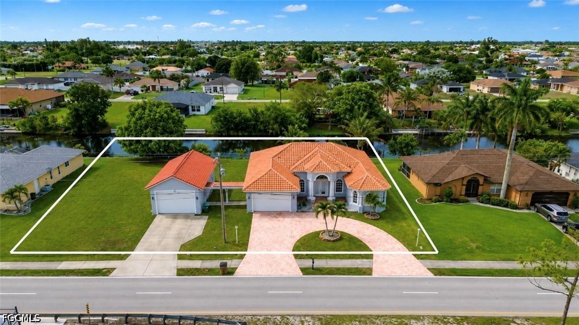 219 Gleason Pkwy., Cape Coral, FL 33914