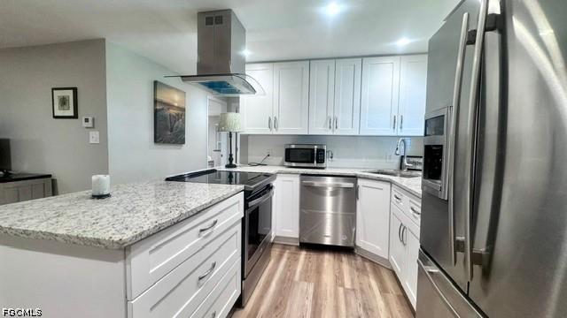 5509 Miles Standish Ln., North Fort Myers, FL 33917