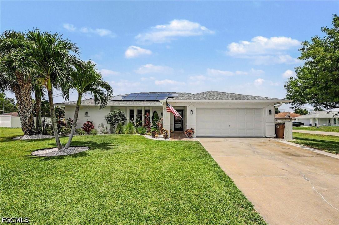 618 SE 11th Pl., Cape Coral, FL 33990