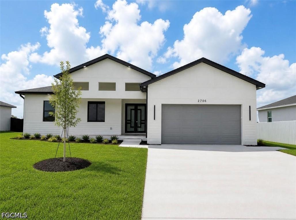 2706 Floyd Ave., Lehigh Acres, FL 33976