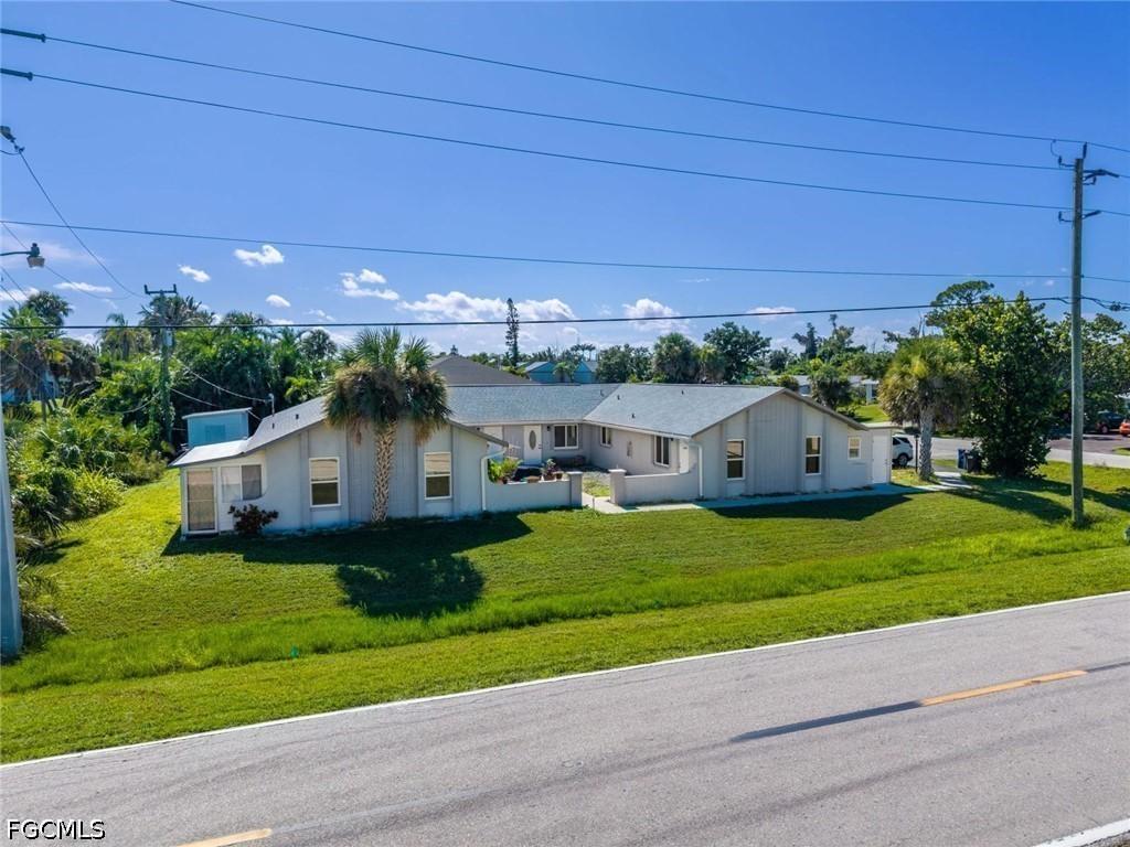 16595 Davis Rd., Fort Myers, FL 33908
