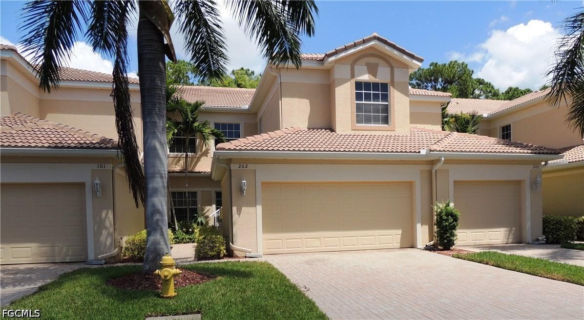 6020 Jonathans Bay Cir. #202, Fort Myers, FL 33908