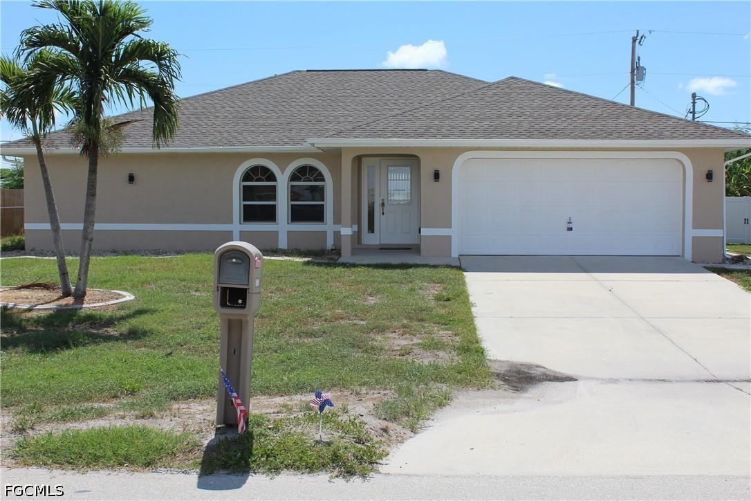 3006 SE 15th Pl., Cape Coral, FL 33904
