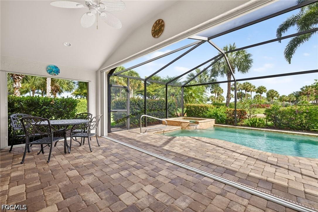 9550 Hemingway Ln., Fort Myers, FL 33913