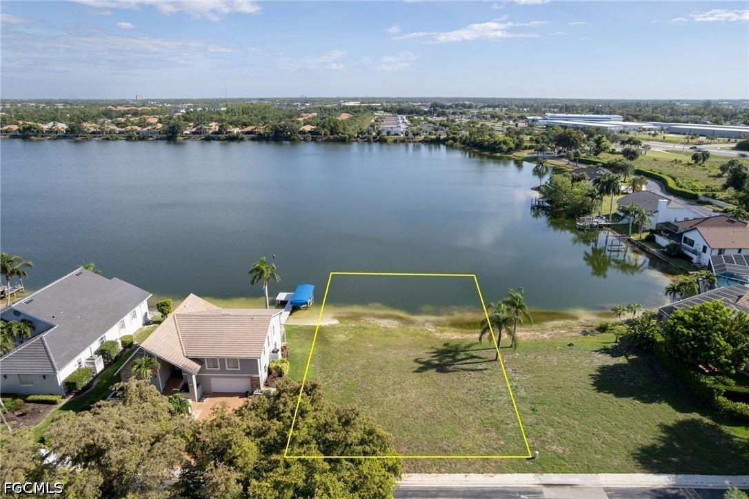 5090 Harborage Dr., Fort Myers, FL 33908