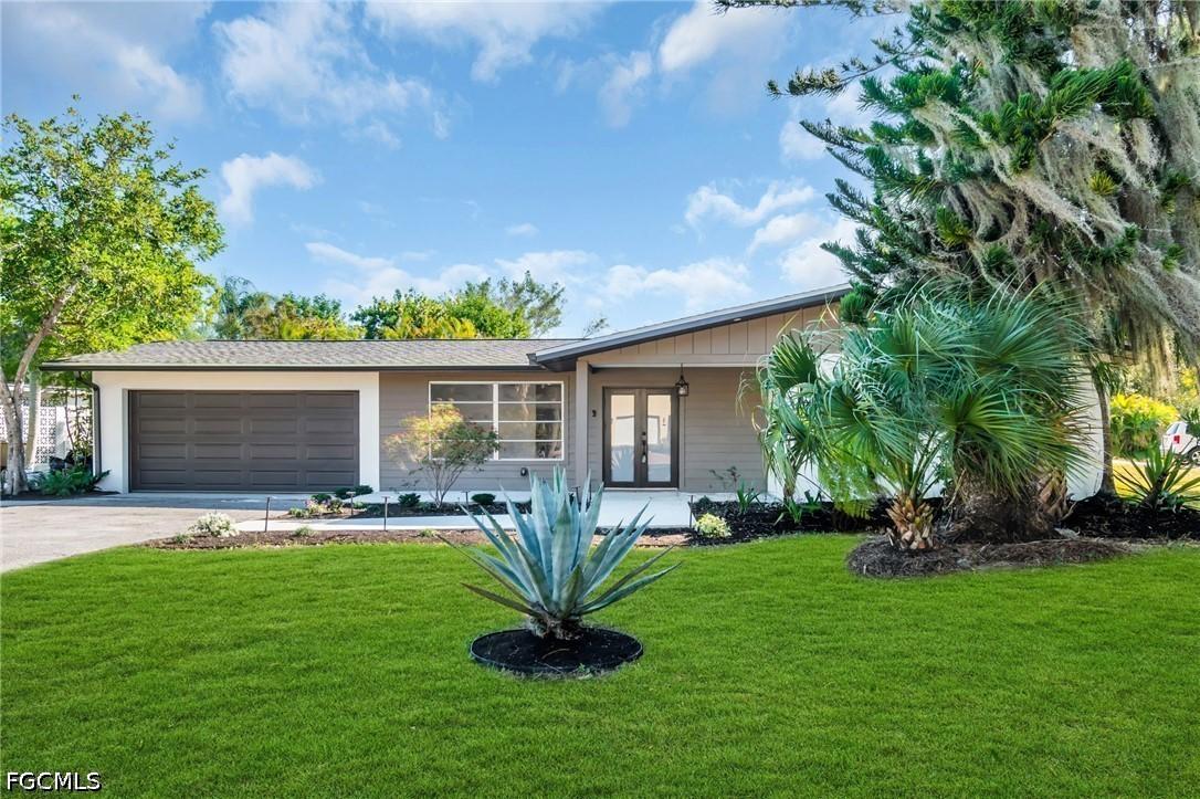 2114 Davis Blvd., Fort Myers, FL 33905