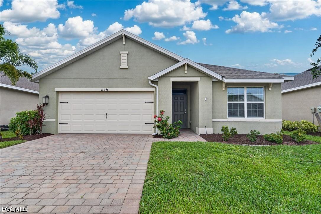 18546 Marlin Kite Ln., North Fort Myers, FL 33917