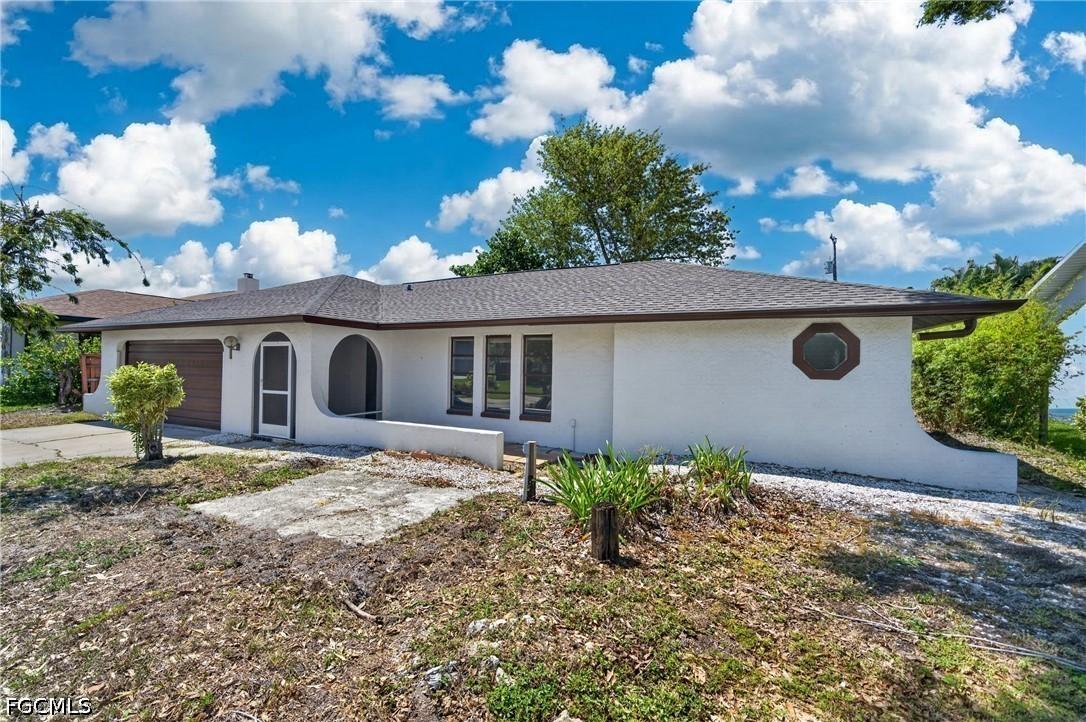 1513 SW 52nd Ln., Cape Coral, FL 33914