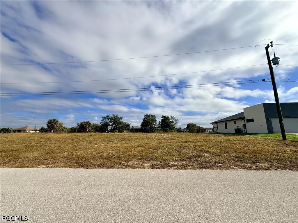 3431 SW 8th Ct., Cape Coral, FL 33914