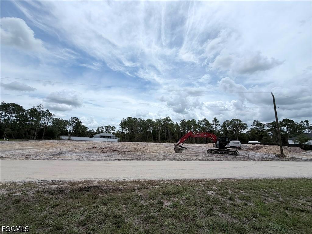 1314 Acacia Ave., Lehigh Acres, FL 33972