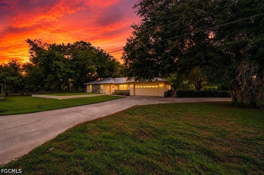 11751 Deal Rd., North Fort Myers, FL 33917