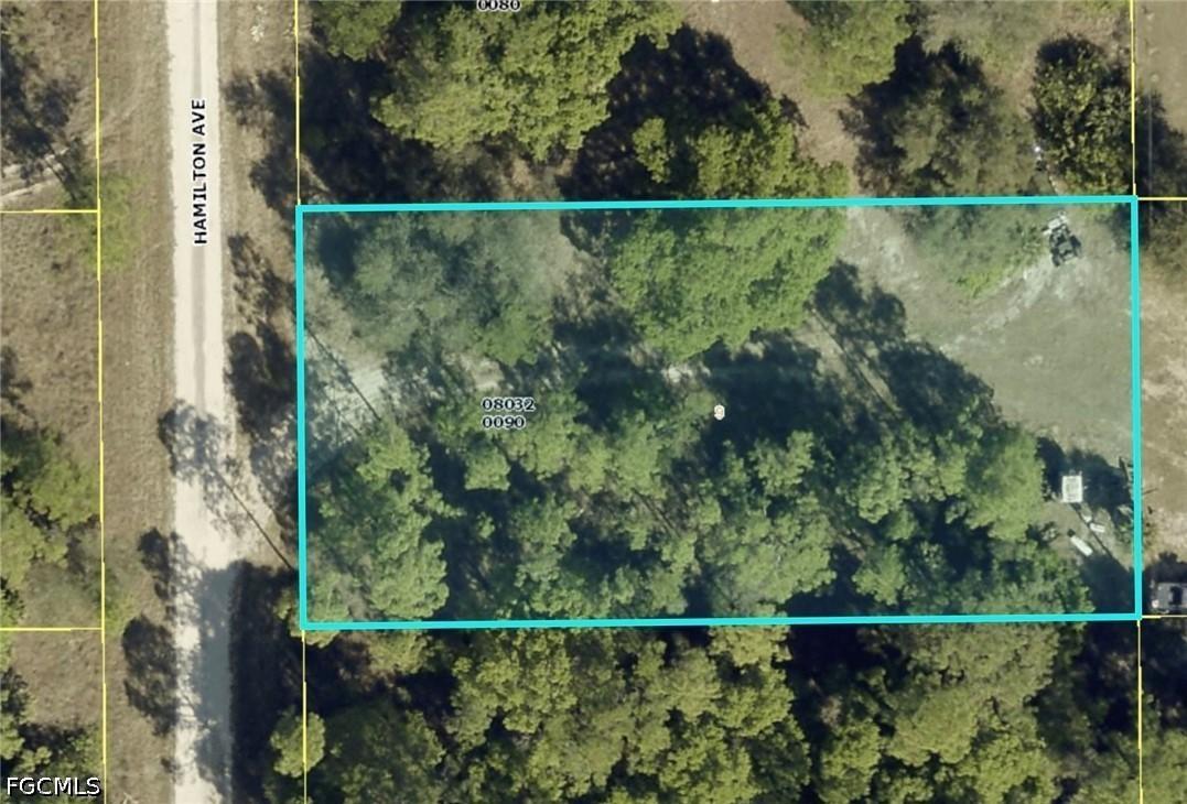 1406 Hamilton Ave., Lehigh Acres, FL 33972
