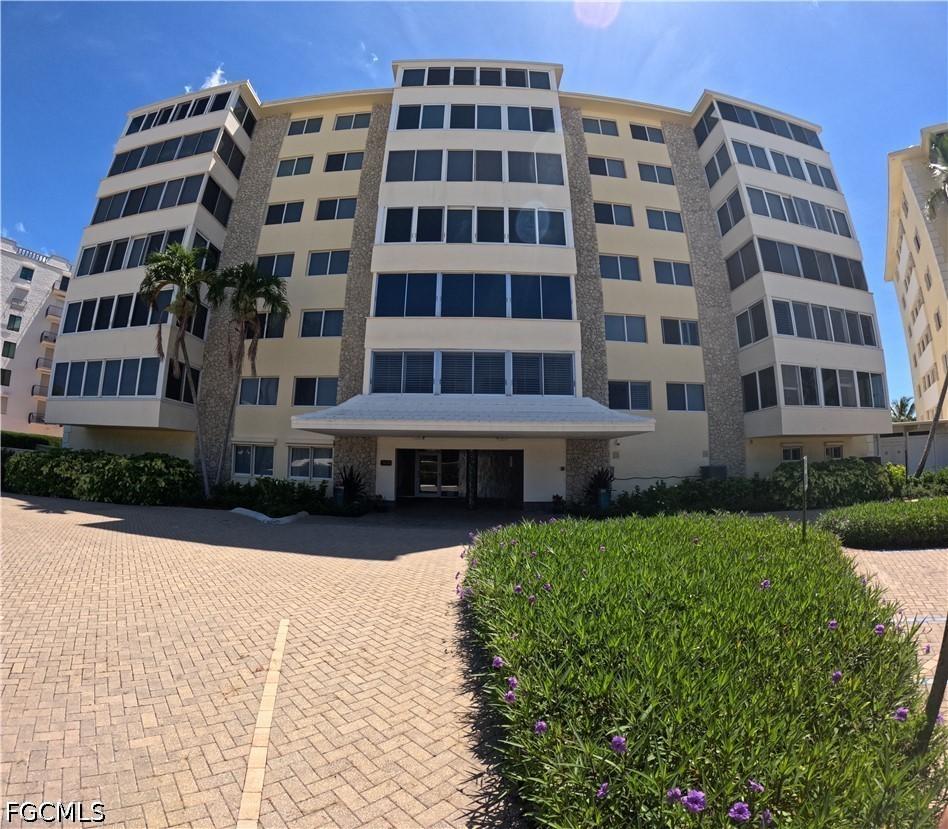 3420 Gulf Shore Blvd. #43, Naples, FL 34103