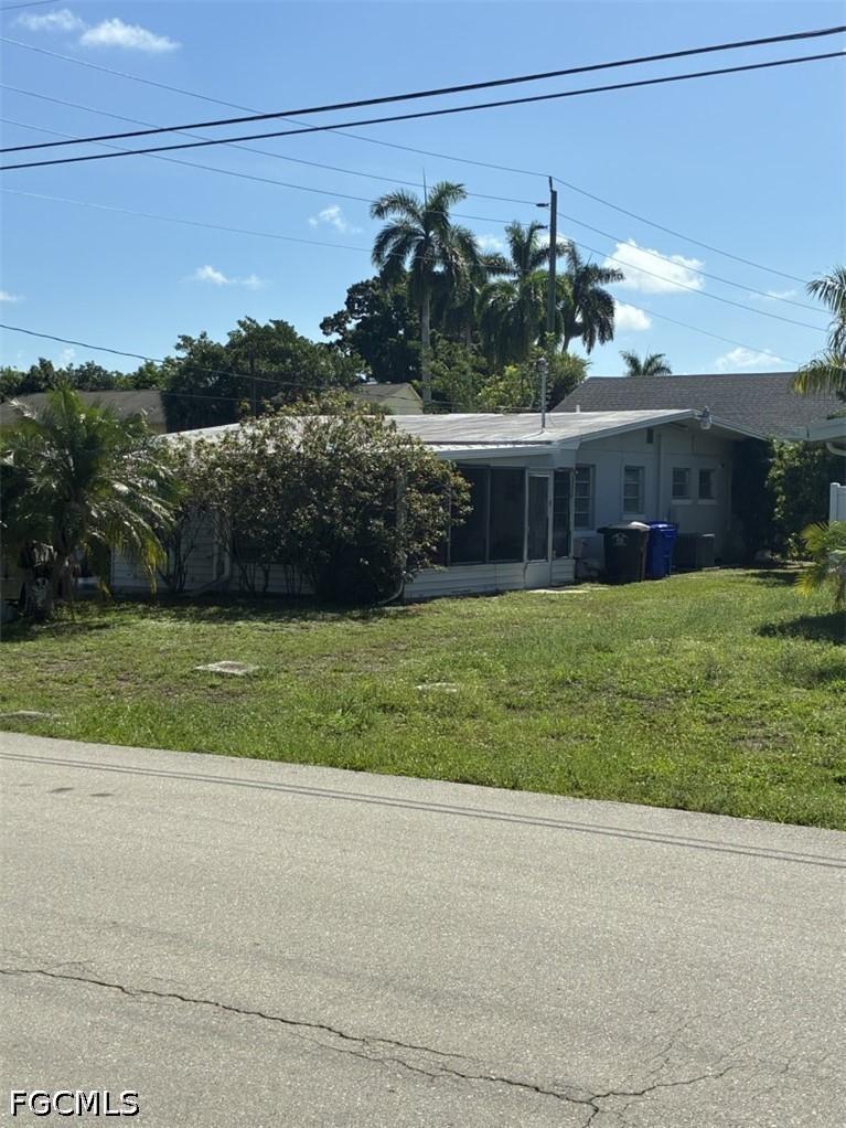 3647 Kelly St., Fort Myers, FL 33901