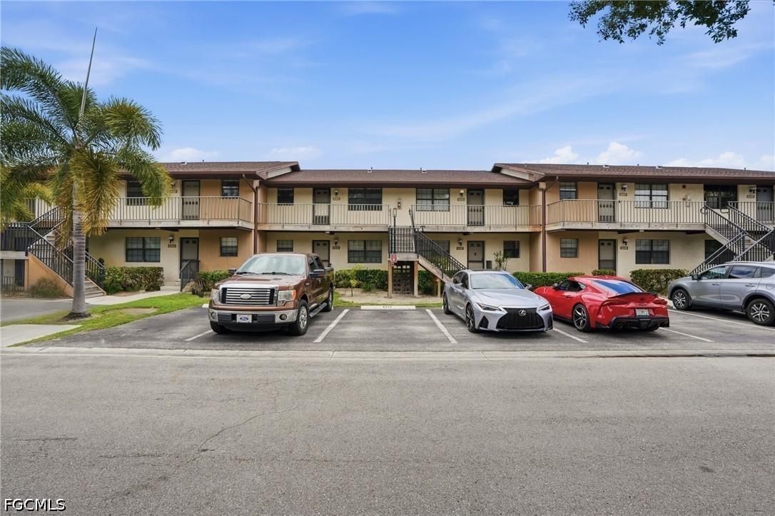 5323 Treetops Dr. #T203, Naples, FL 34113