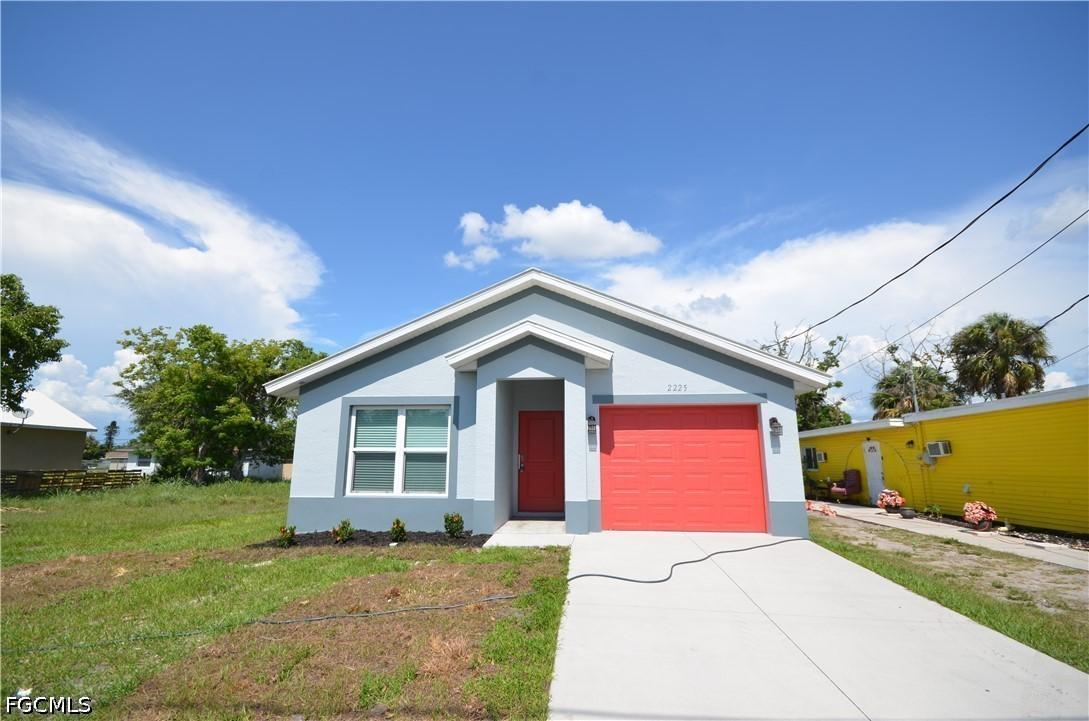 2225 Carver Ave., Fort Myers, FL 33916