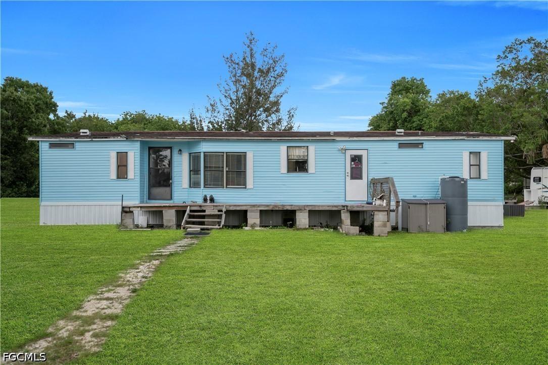 7993 Ebson Dr., North Fort Myers, FL 33917