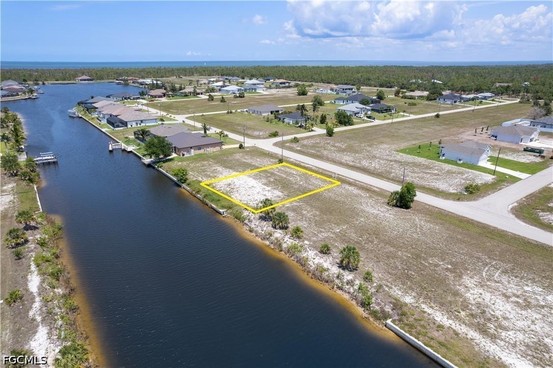 4106 NW 39th Ln., Cape Coral, FL 33993