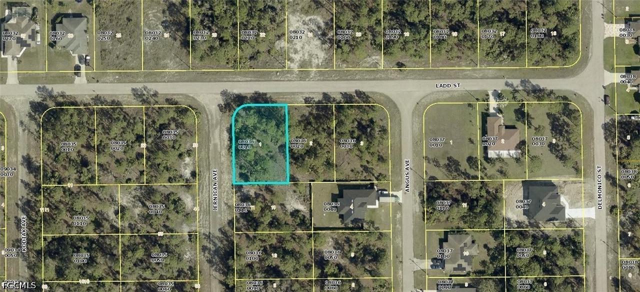 662 Ladd St., Lehigh Acres, FL 33974