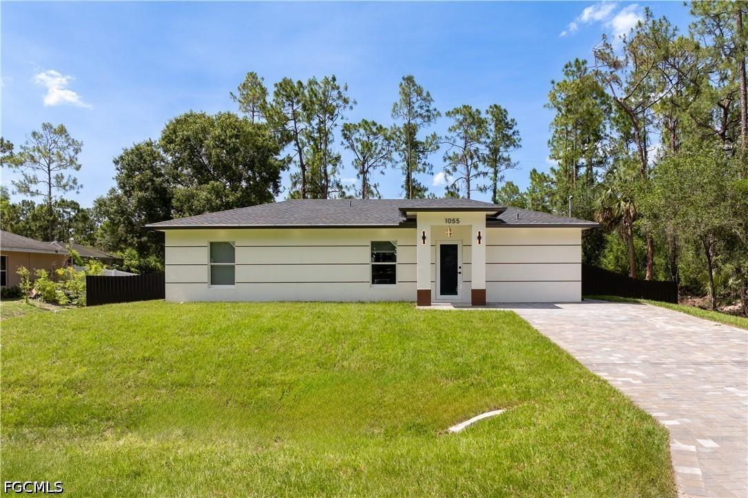 1055 Asther St., Lehigh Acres, FL 33974