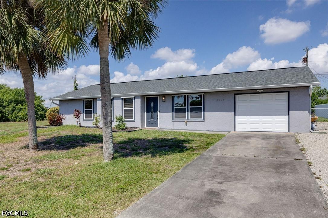 2204 NE 15th Pl., Cape Coral, FL 33909