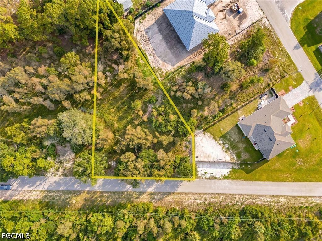 3224 Ruth Ln., Lehigh Acres, FL 33976