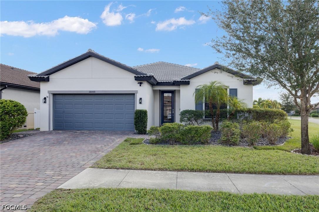 16000 Palmetto Prairie Dr., Alva, FL 33920