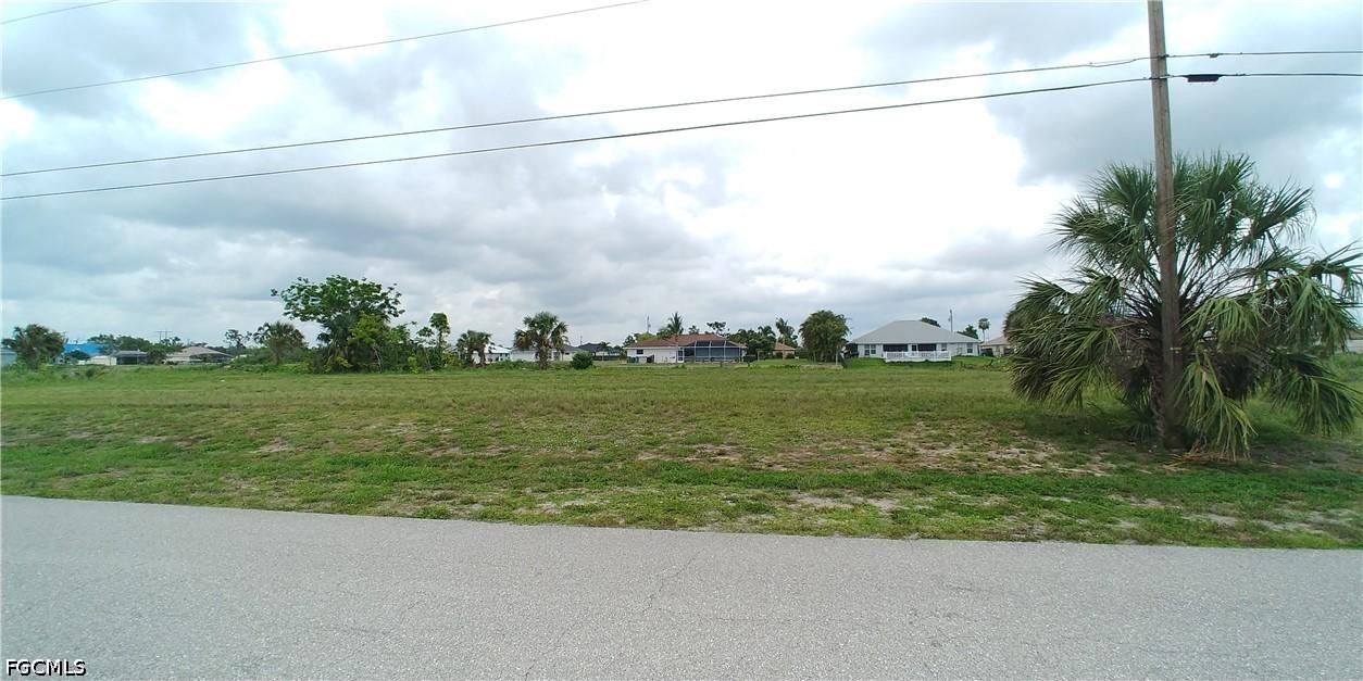 2613 NE 20th Pl., Cape Coral, FL 33909
