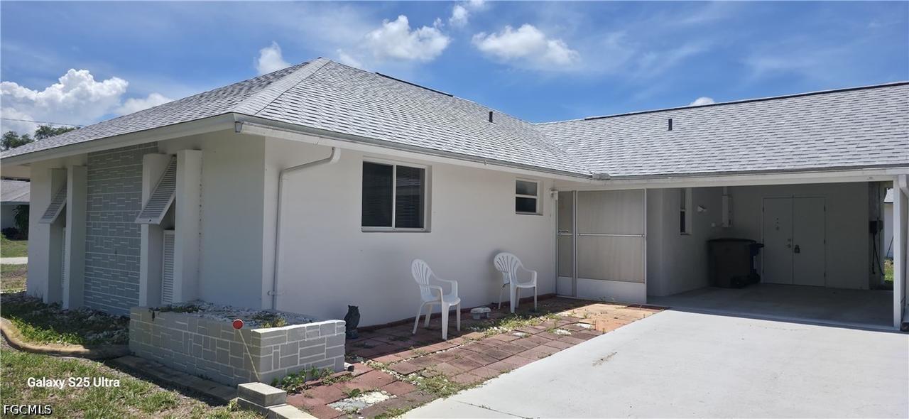 357 Westpark Rd., Lehigh Acres, FL 33936