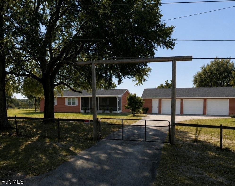 4100 Marion County Rd., Weirsdale, FL 32195