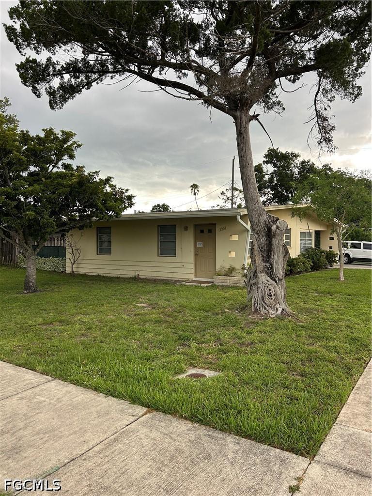 3904 La Palma St., Fort Myers, FL 33901