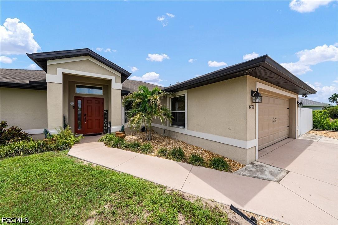 4700 32nd Ave., Naples, FL 34116