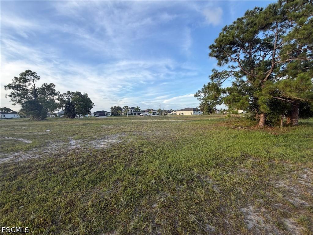 2613 NW 20th Ter., Cape Coral, FL 33993