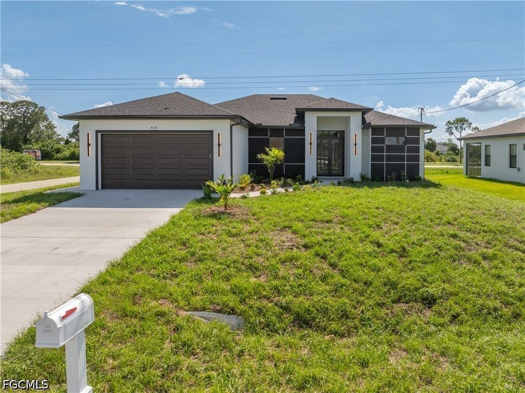 816 Floyd Ave., Lehigh Acres, FL 33976