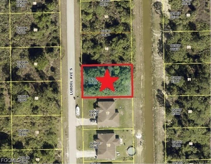 323 Lubdel Ave., Lehigh Acres, FL 33974