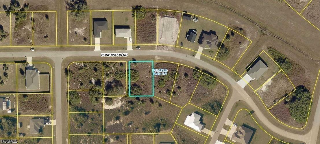 3016 Honeywood Rd., Labelle, FL 33935