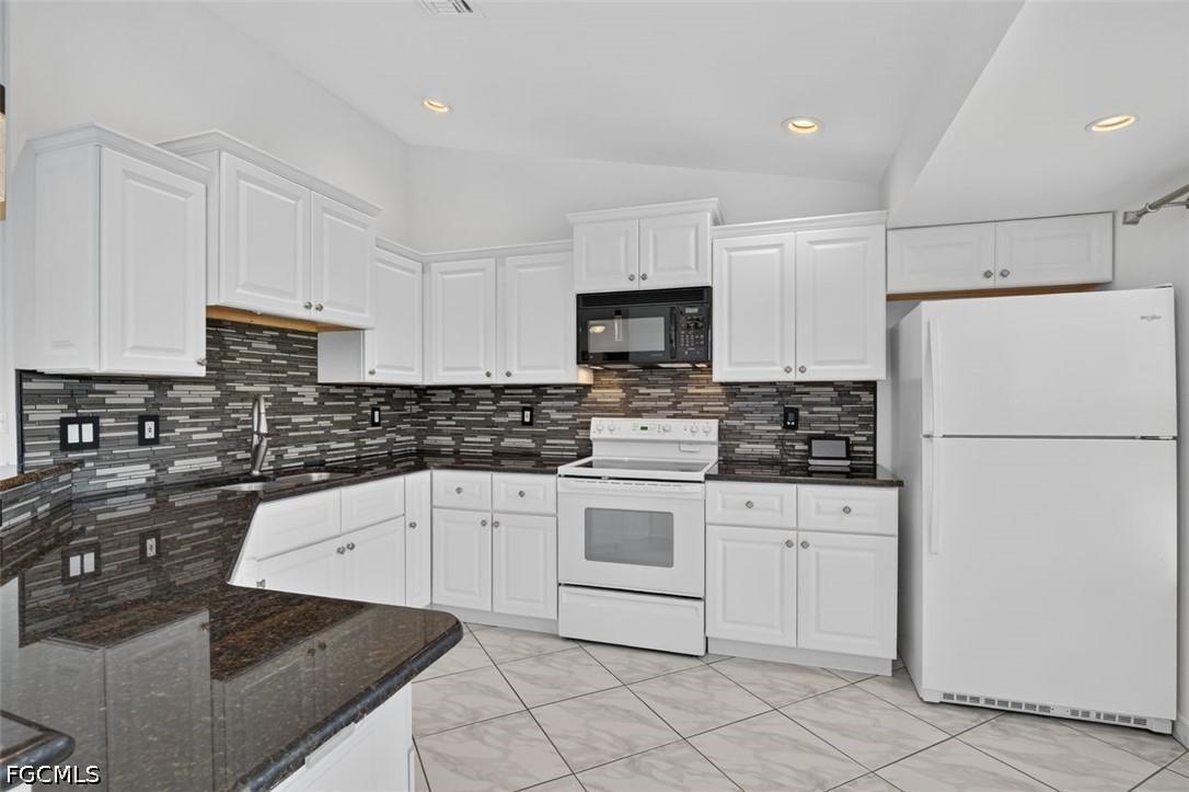 827 SW 29th Ter., Cape Coral, FL 33914
