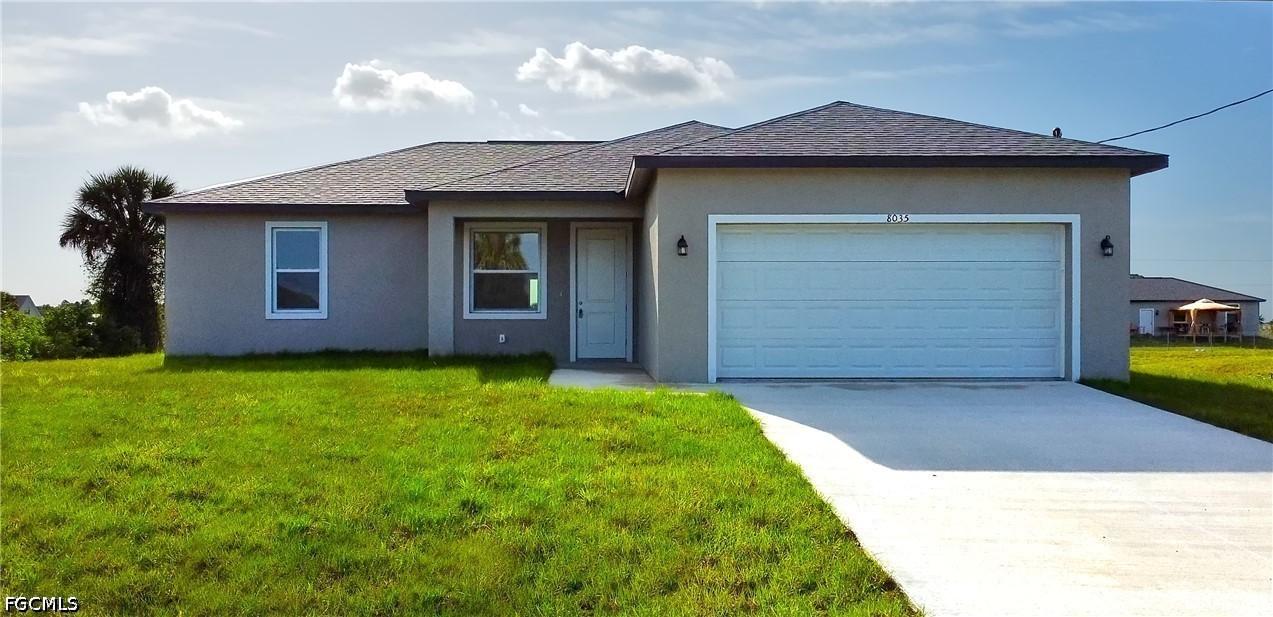 1246 Claremont St., Lehigh Acres, FL 33974