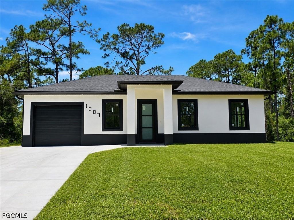 1307 Monroe Ave., Lehigh Acres, FL 33972