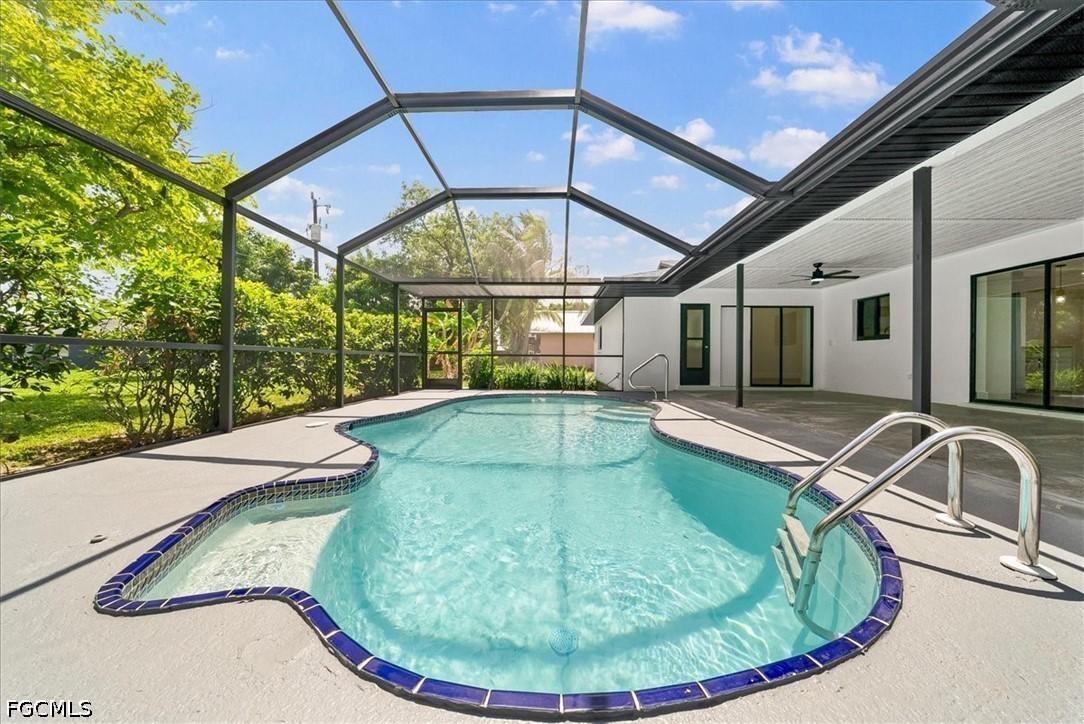 911 SE 16th Ter., Cape Coral, FL 33990