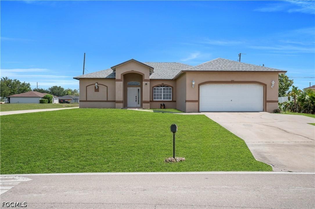 21 Kismet Pkwy., Cape Coral, FL 33909