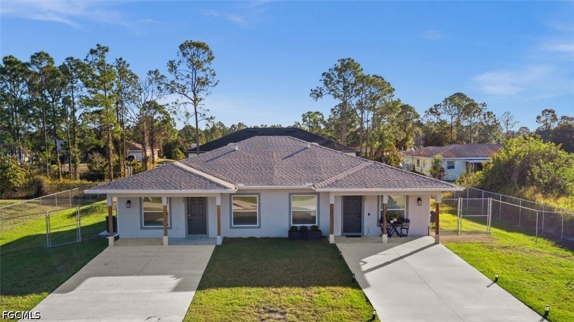 915-917 Graystone Ave., Lehigh Acres, FL 33974