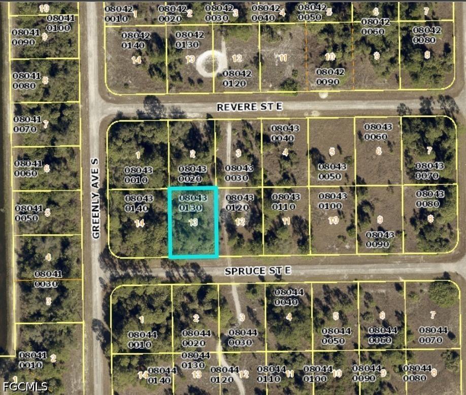 1239 Spruce St., Lehigh Acres, FL 33974