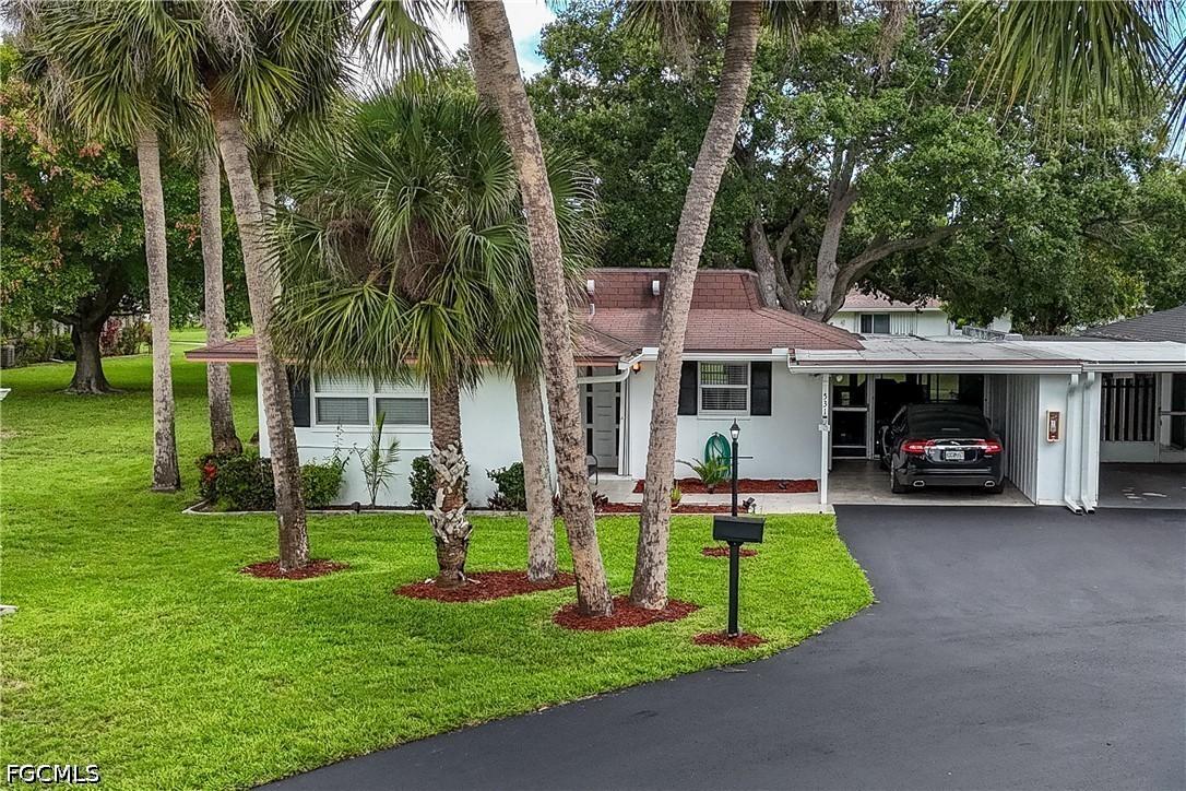 531 Pangola Dr., North Fort Myers, FL 33903