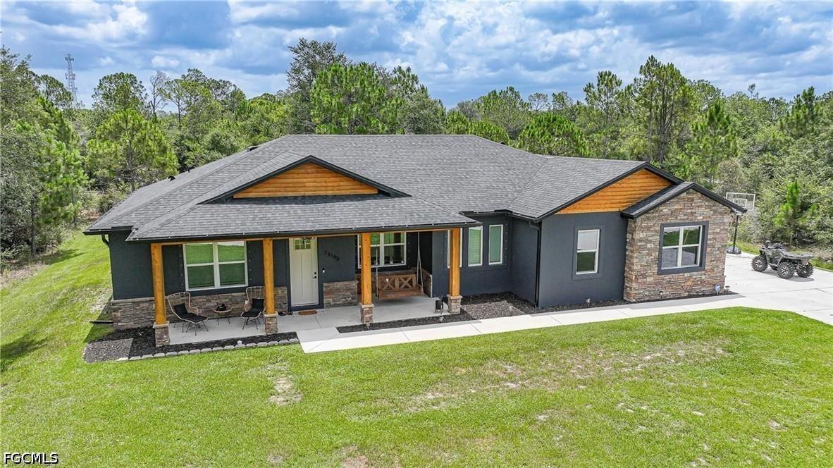 13190 Banyan Dr., Punta Gorda, FL 33955