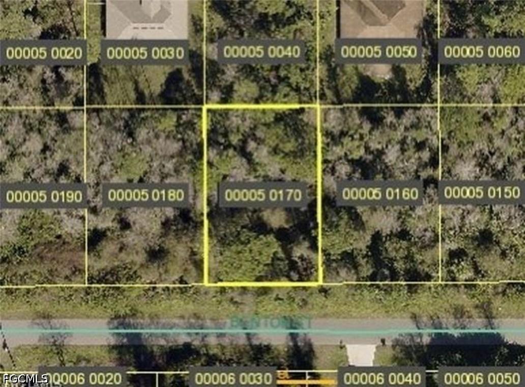 5430 Benton St., Lehigh Acres, FL 33971