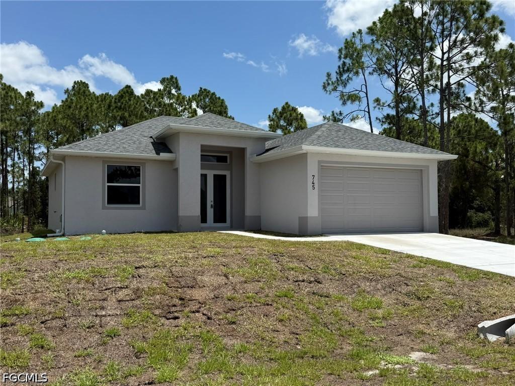 745 Manuel St., Lehigh Acres, FL 33974