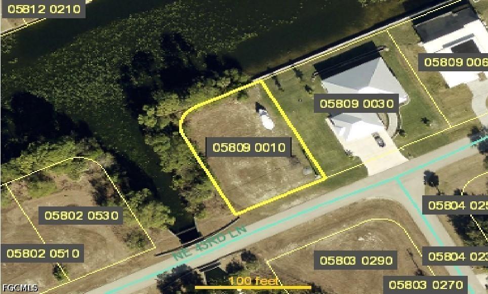 2313 NE 43rd Ln., Cape Coral, FL 33909