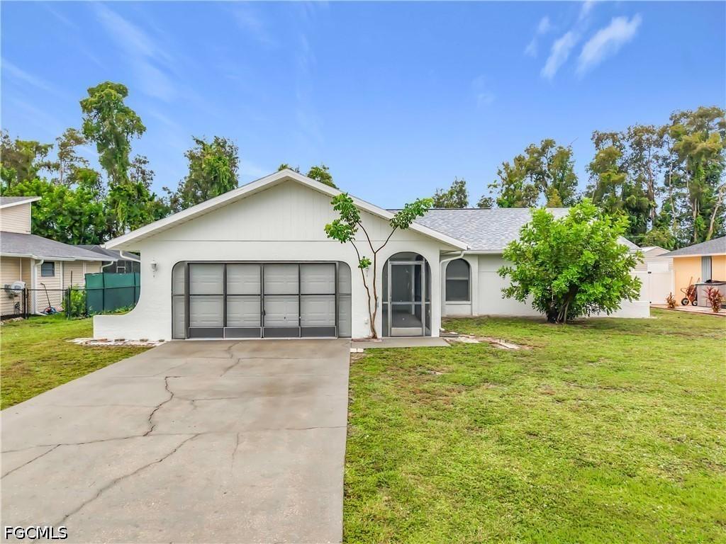 8428 Buena Vista Rd., Fort Myers, FL 33967